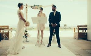 Camille Levesque - Wedding Planner Officiante de cérémonie laique