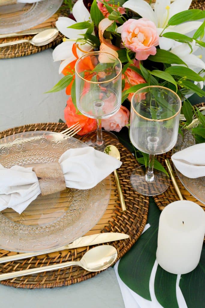 décoration de table tropicale