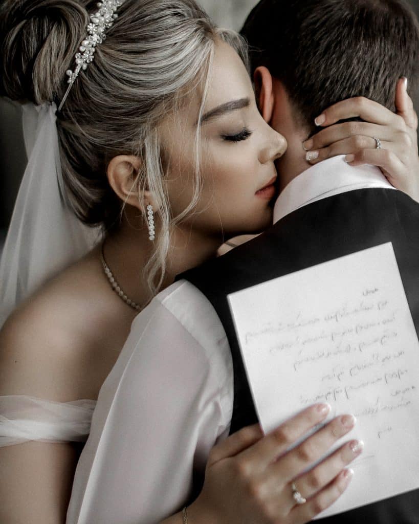 Coiffure mariée chignon haut Coiffure mariée chignon haut