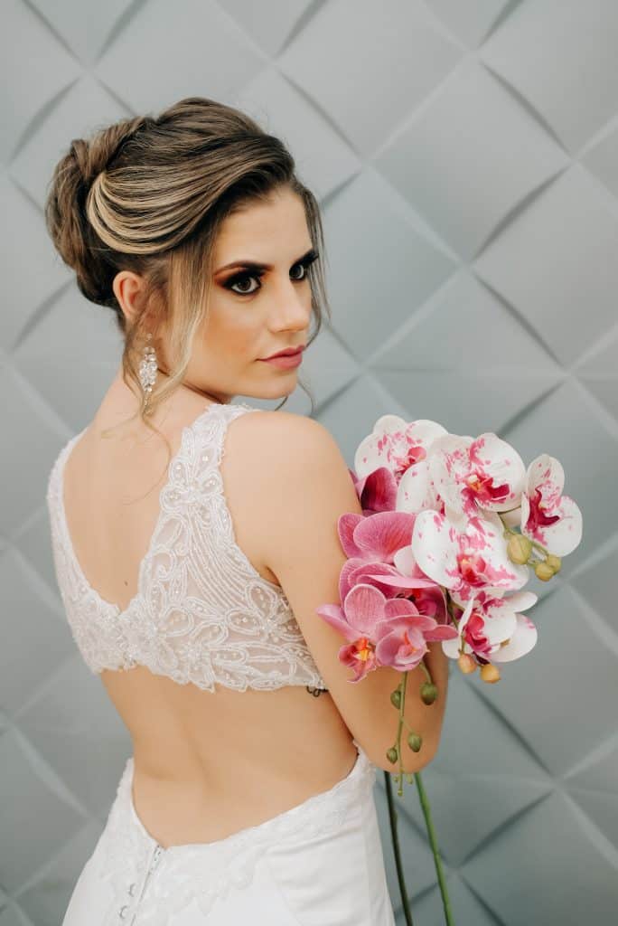 Coiffure mariée chignon haut Coiffure mariée chignon haut