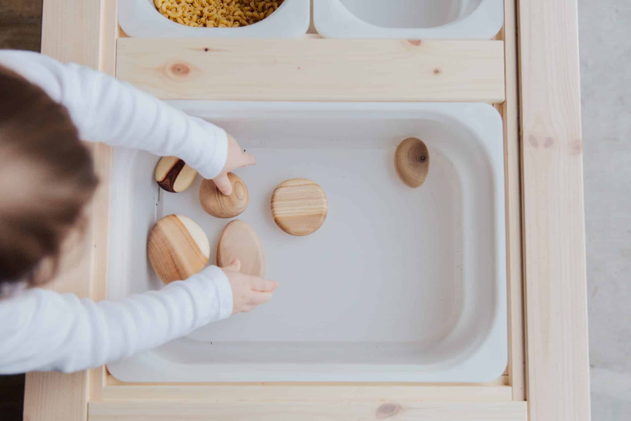 jouets montessori bébé